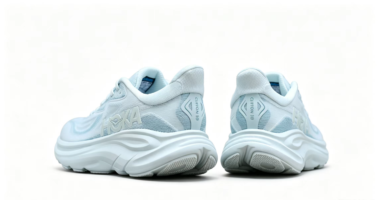 HOKA ONE ONE Clifton 10 – Lightweight Soft Blue Runner