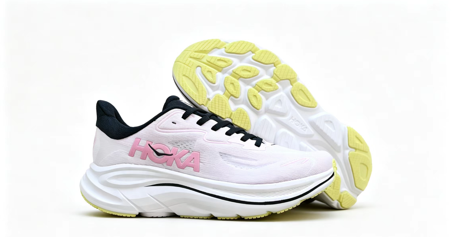 HOKA ONE ONE Clifton 10 – Lightweight Lavender & Black Runner
