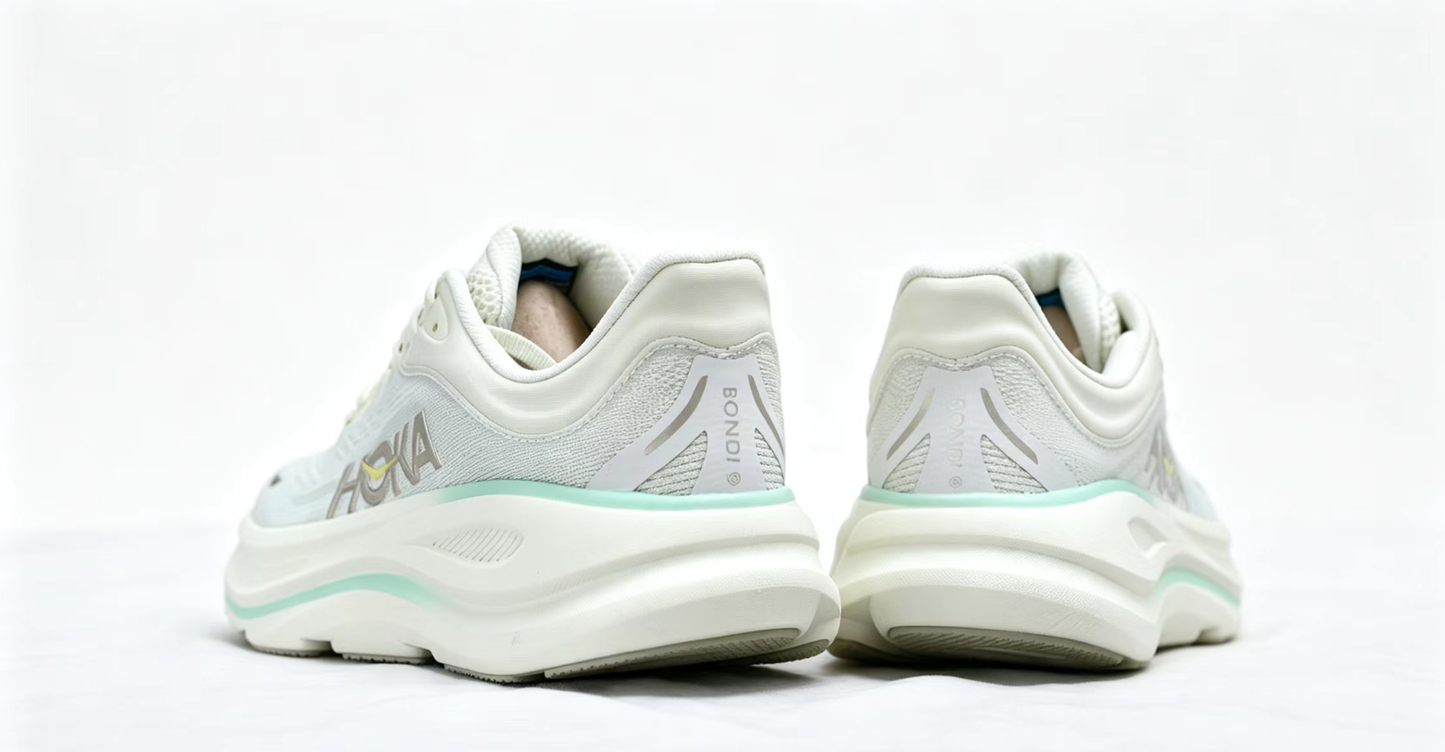 HOKA ONE ONE Bondi 9 – Cushioned Running Shoe in Light Grey & Mint