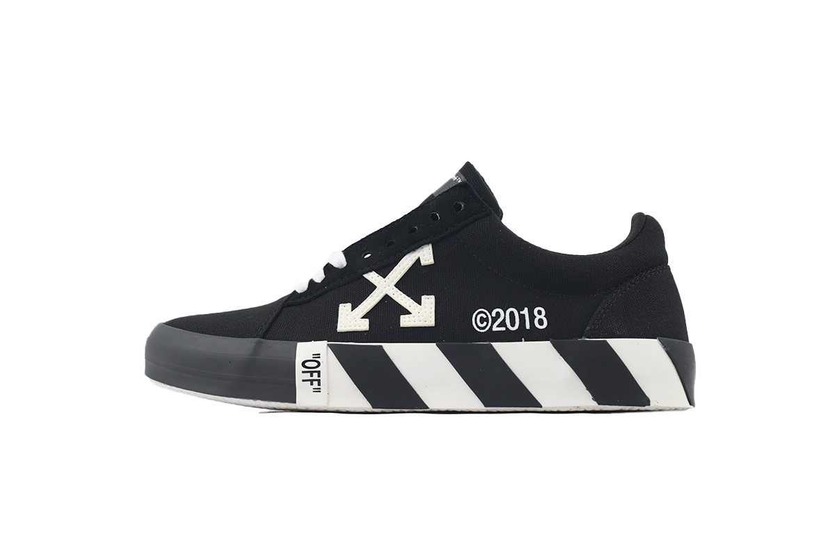 Off-White Vulc Low Top 'Black'