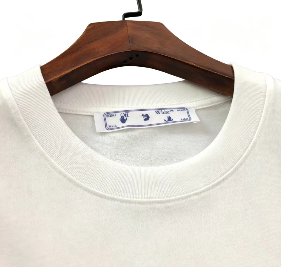 OFF-WHITE  T-Shirt