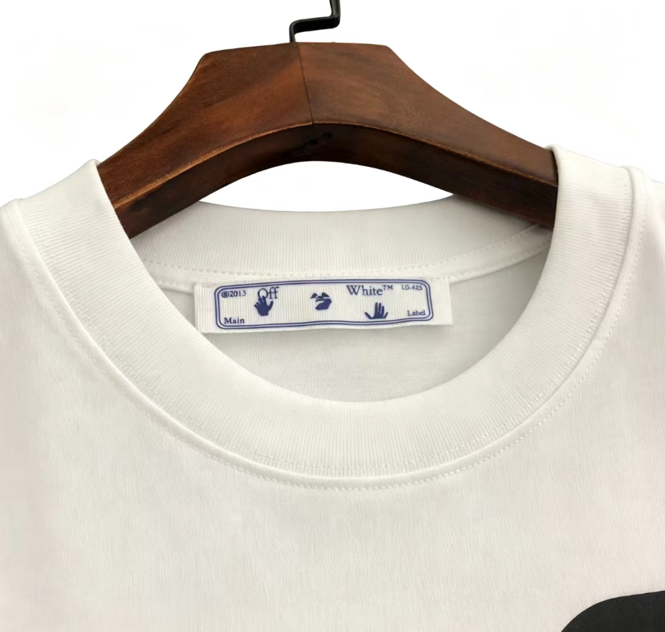 OFF-WHITE  T-Shirt