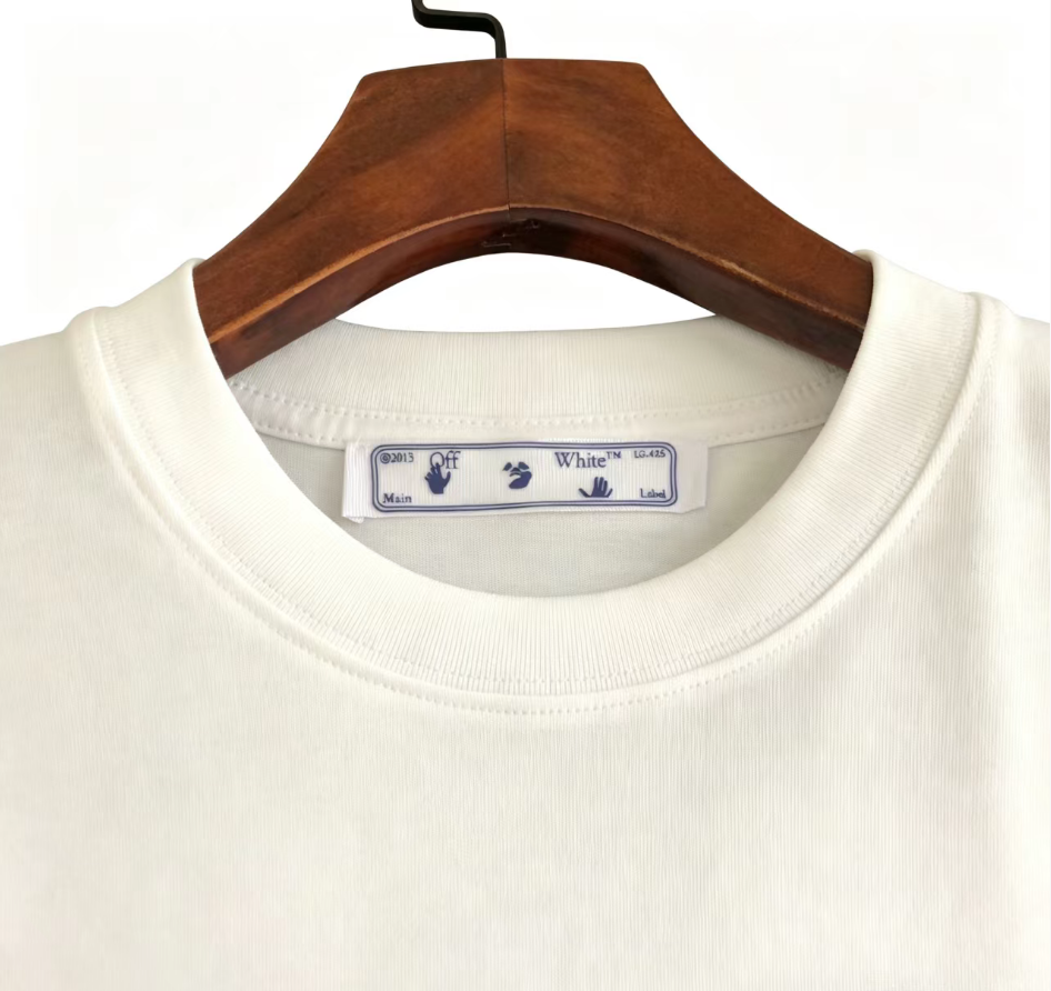 OFF-WHITE  T-Shirt