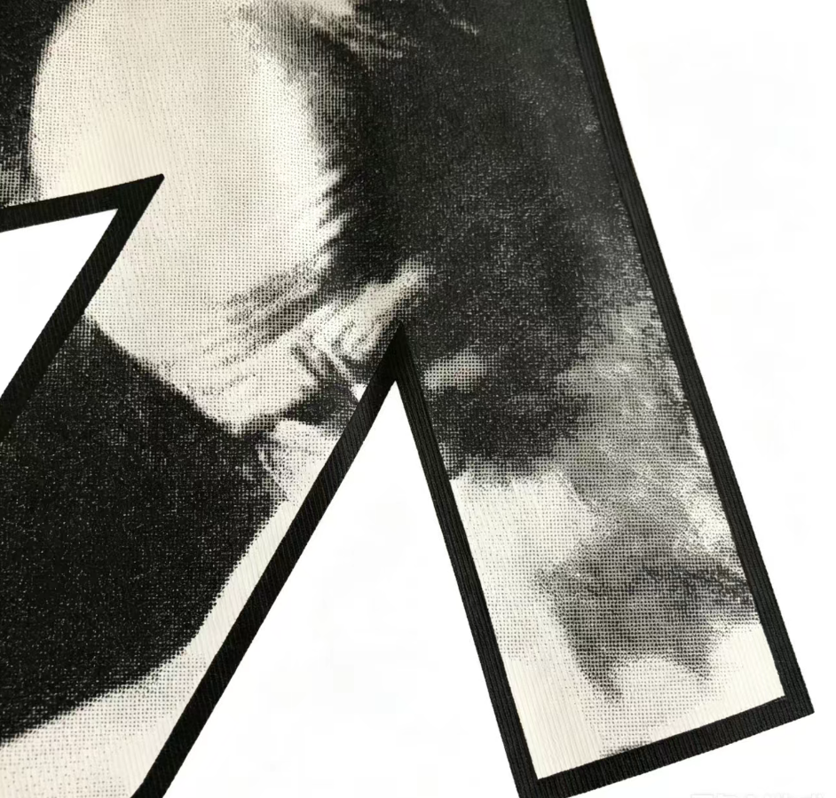 OFF-WHITE  T-Shirt