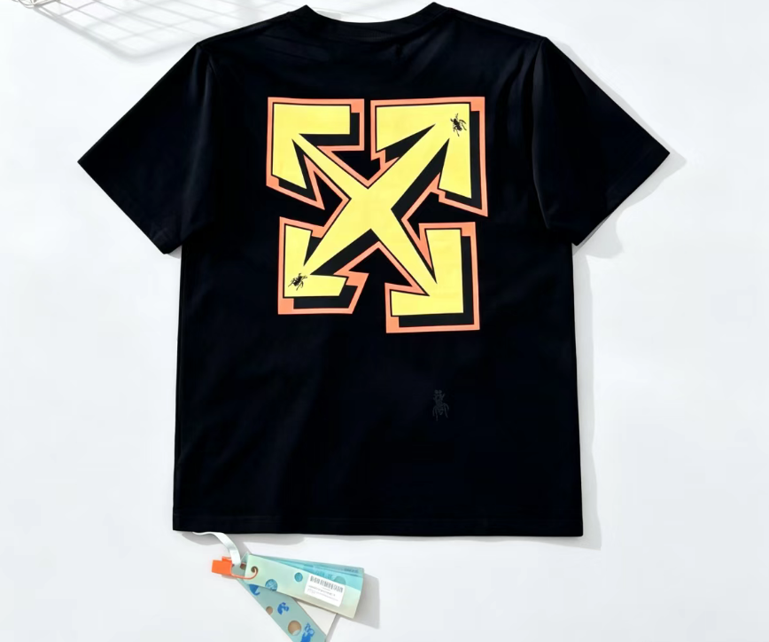 OFF-WHITE  T-Shirt