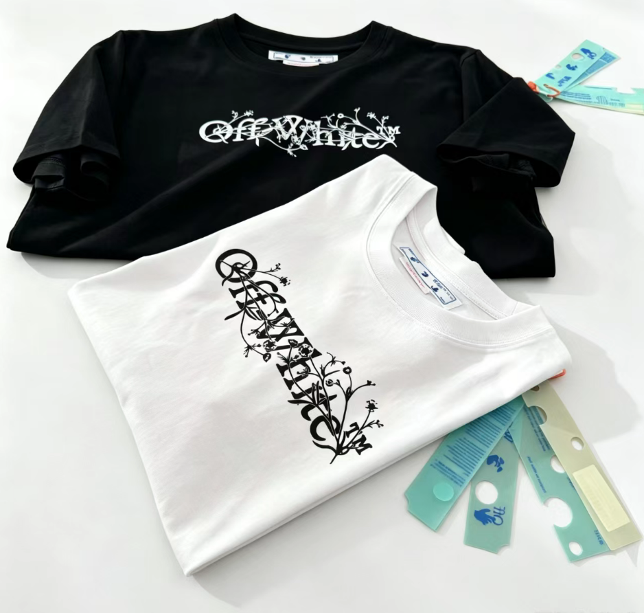 OFF-WHITE  T-Shirt