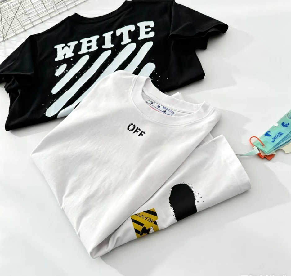 OFF-WHITE  T-Shirt