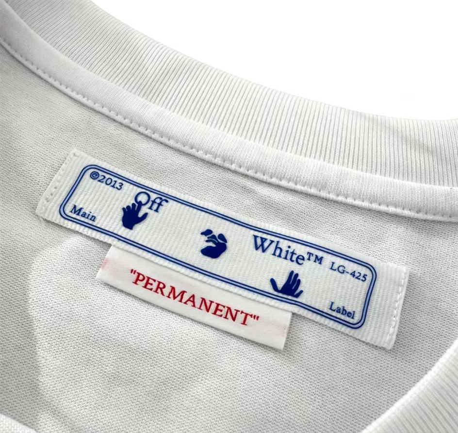 OFF-WHITE  T-Shirt