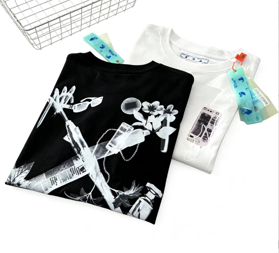 OFF-WHITE  T-Shirt