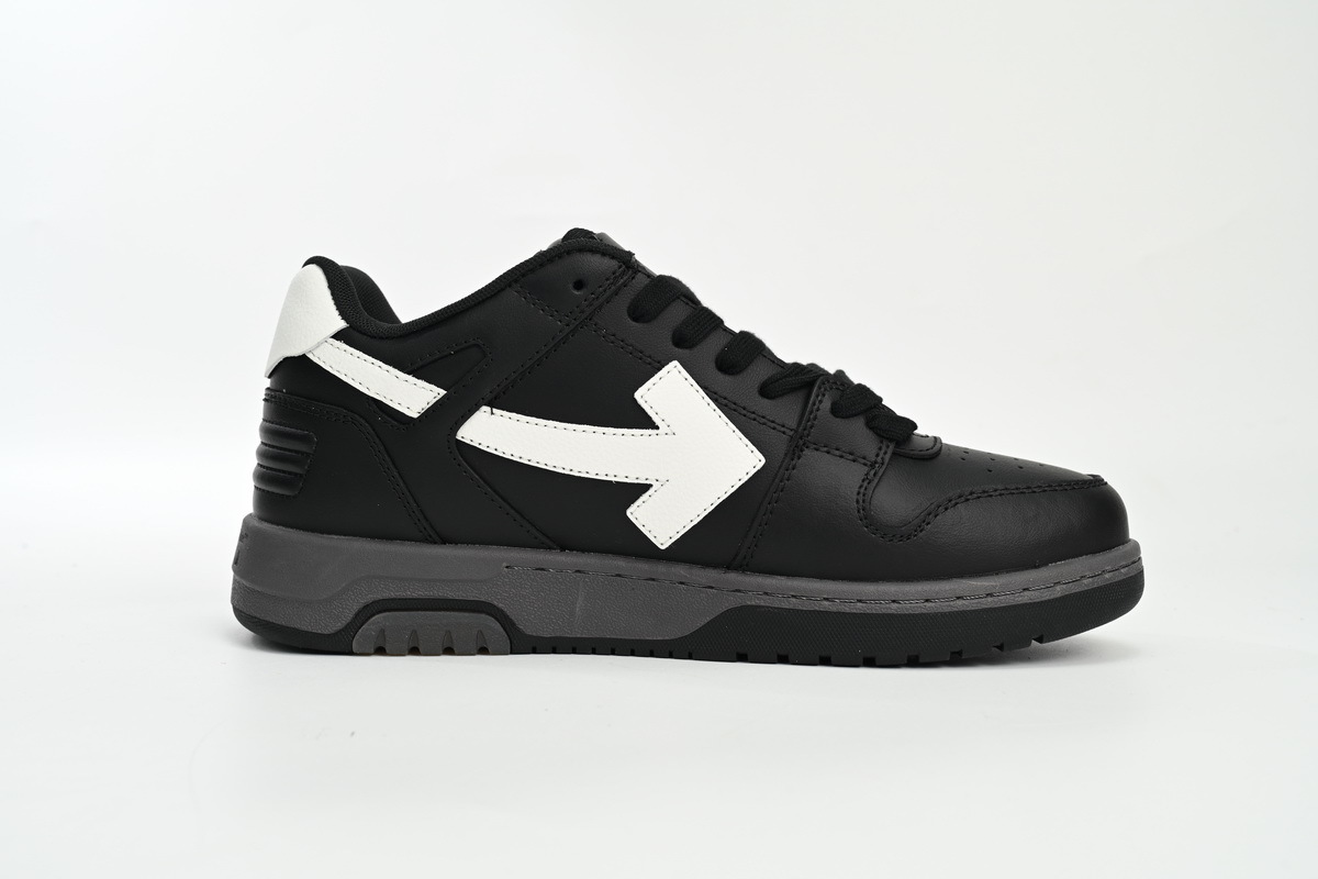 OFF-WHITE Out Of Black Skin And White Tail