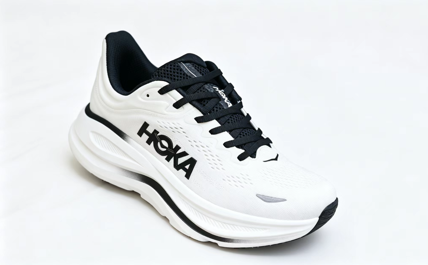 HOKA ONE ONE Bondi 9 – White / Black / Premium Cushioned Running Shoes